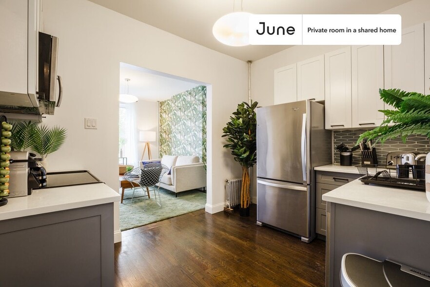 Building Photo - Room in Shared 3 bed/1 bath home in Prospect Heights