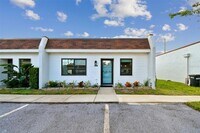 Building Photo - 9032 Mission Oaks Blvd