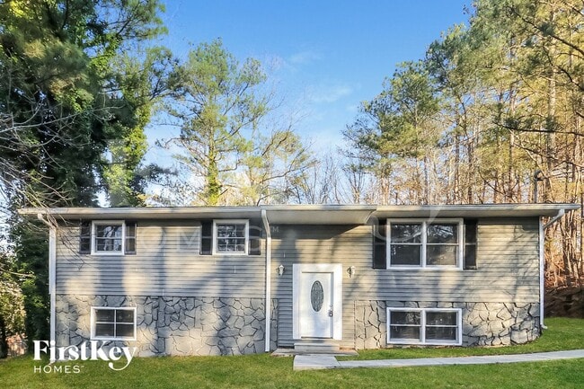 Building Photo - 55 Grant Dr NW