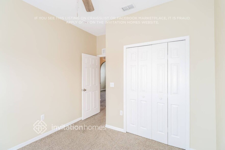 Building Photo - 4496 Four Lakes Dr
