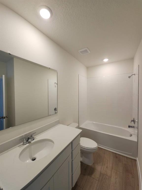 Building Photo - 3371 Chroma St