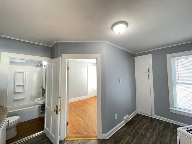 Building Photo - 29 Pennacook St