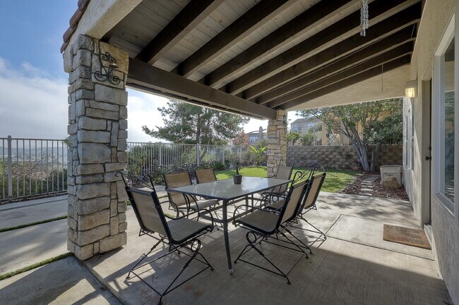 Building Photo - Highland Ranch Spring Valley 2-story 3 bd ...