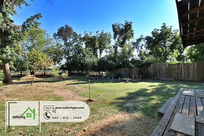 Building Photo - 4207 Balls Ferry Rd