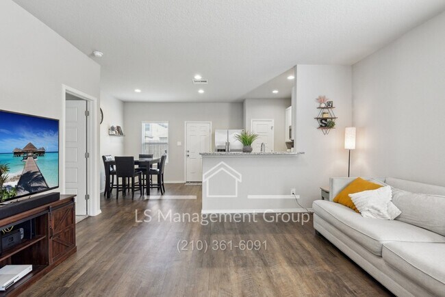 Building Photo - 7145 Pisces Wy