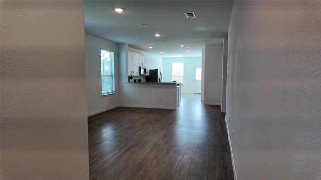 Primary Photo - 1328 Bright Hl Dr