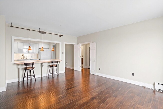 Building Photo - 100 Shearwater Ct E