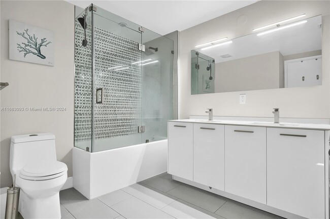 Bathroom - 1300 Brickell Bay Dr