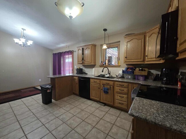 Building Photo - Gorgeous home for Rent!
