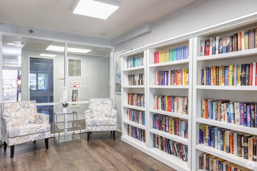 Library - Serenity at Brockton