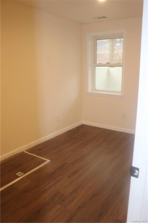 Building Photo - 43 Elm St
