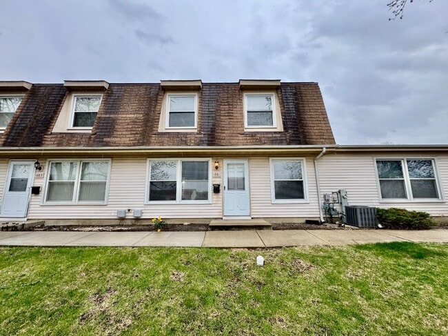 Primary Photo - 1681 Queensbury Cir