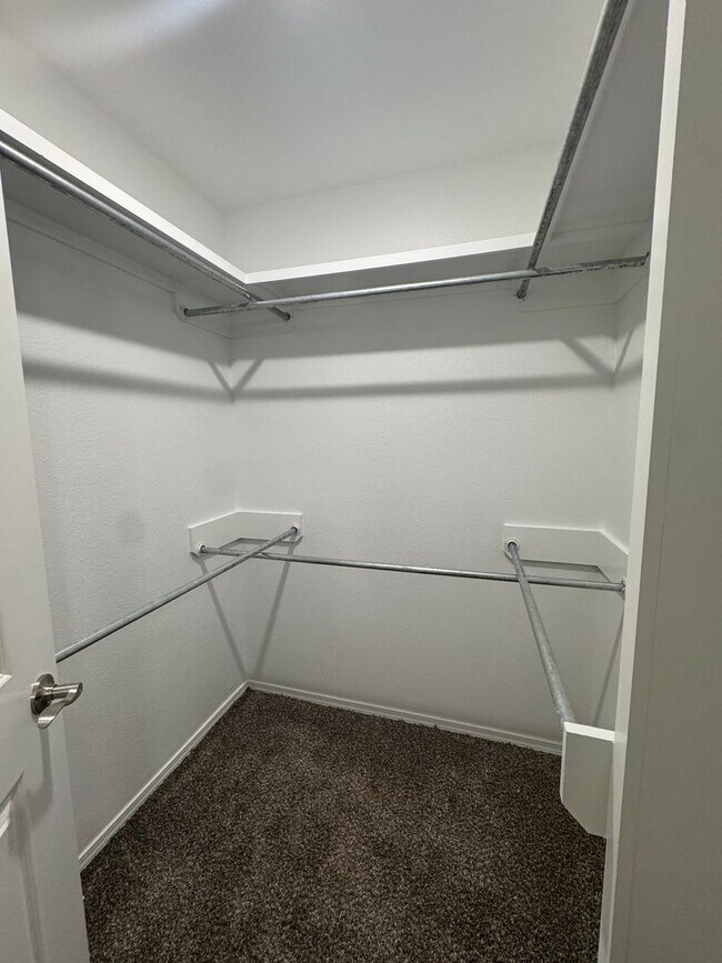 Building Photo - New build "Be the 1st to live THERE" 3/2/2 CISD 1/2 off special 1st month's rent