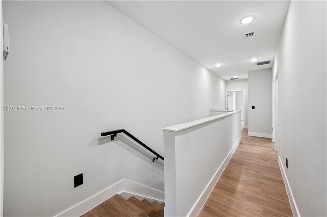 Building Photo - 120 NW 5th Ave