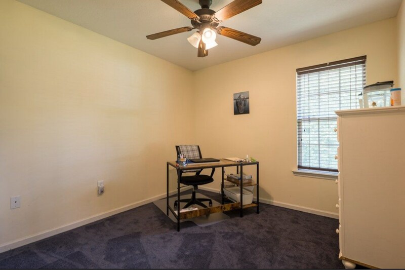 Building Photo - 717 E Force St