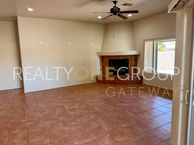 Building Photo - Barkley Ranch Corner Lot Home with 3 Car G...