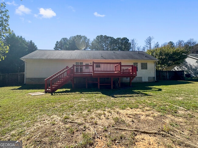 Building Photo - 877 City Pond Rd