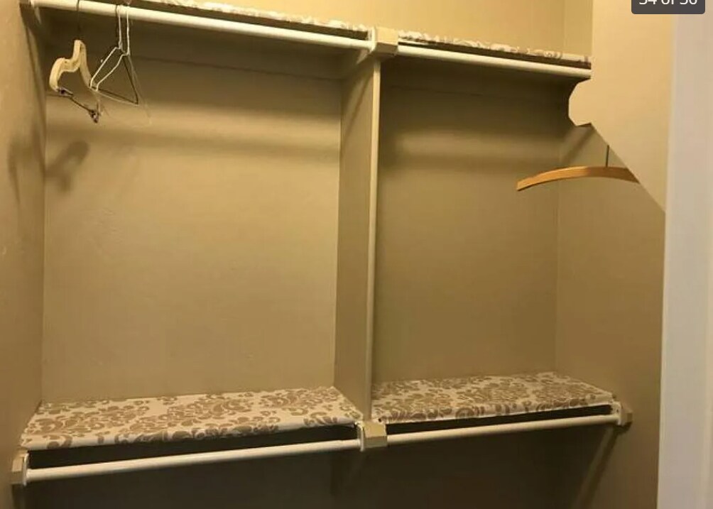 closet of the guest bedroom - 4413 Spyglass Dr