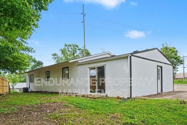 Building Photo - 9500 Ridgemoor Ave