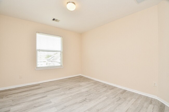 Building Photo - 10439 Lauren Creek Dr