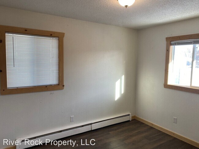 Building Photo - 4 br, 2 bath House - 601 2nd Avenue West