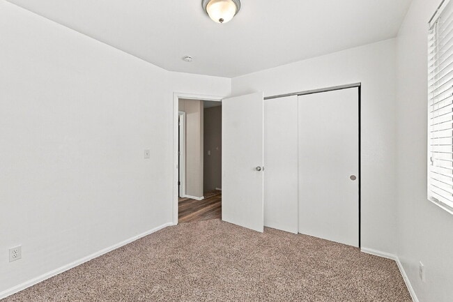 Building Photo - $2,300.95 with $300 Off the First Month's Rent - 3 Beds, 3 Bath, Single Family Home with Solar Pa...
