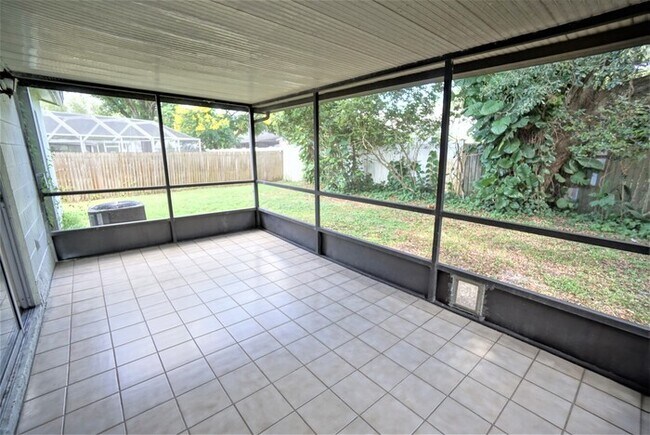 Building Photo - 3-Bed, 2-Bath, 1-Car Garage in the Carroll...