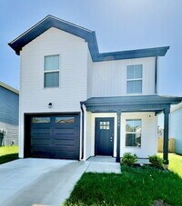 Building Photo - 3 Bed, 2.5 Bath Home in Highly Desired Are...