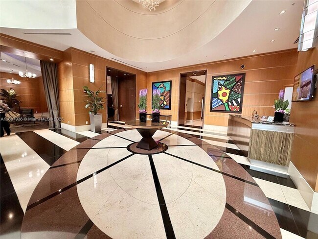 Building Photo - 253 NE 2nd St