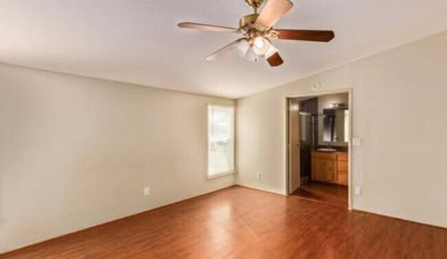 Building Photo - 11950 Kathie Ann Pl