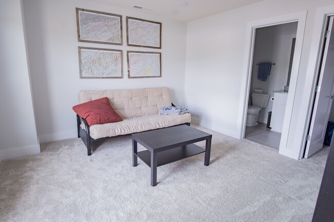 Building Photo - 3826 Sky Haven Dr