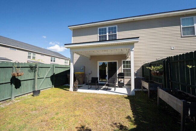 Building Photo - Coming Available!