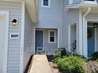 Building Photo - 1605 Biscayne Bay Dr