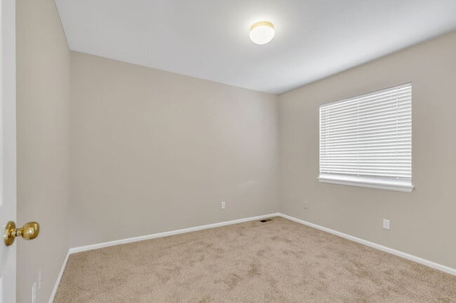 Building Photo - 10257 Quintero St