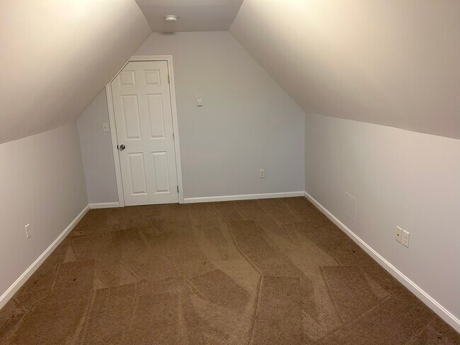 Building Photo - 7 Saint Mary St