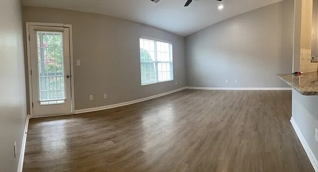 Building Photo - 131 Wexford Dr