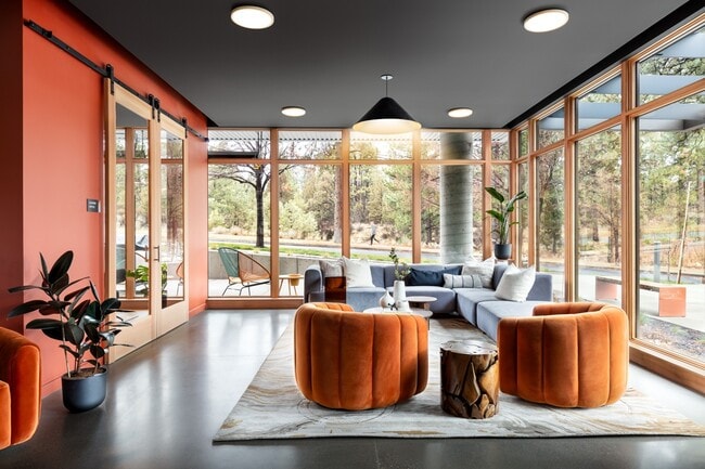 Building Photo - Strata