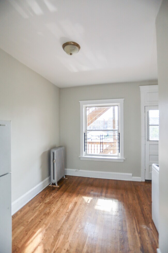 Building Photo - 2659 N Spaulding Ave