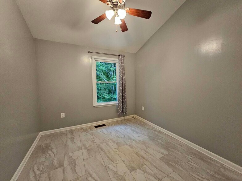 Bedroom-small - 323 Felsted Ct