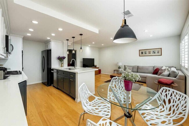 Building Photo - 4515 Alla Rd