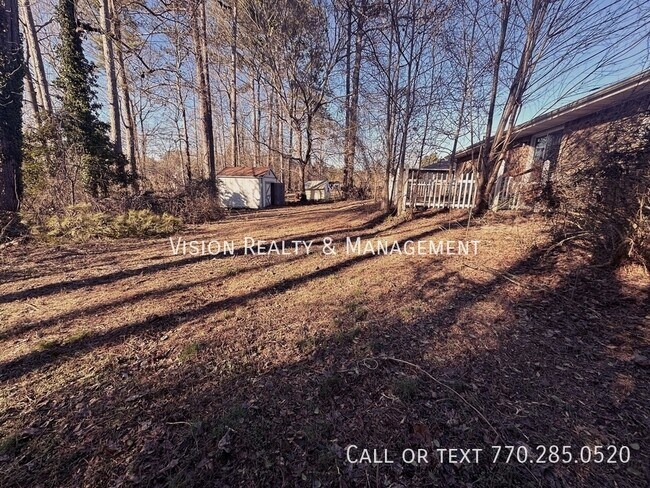 Building Photo - 95 Castlegate Cir