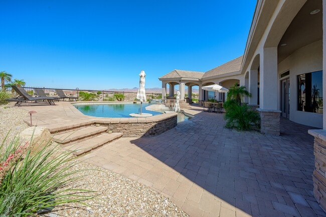 Building Photo - 1362 Pioneer Trail