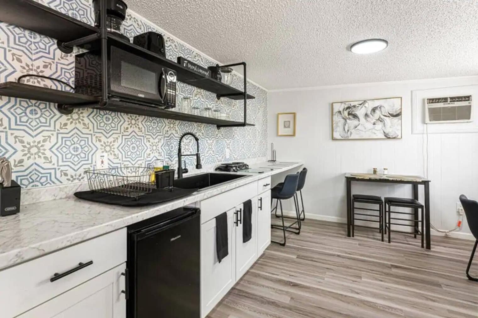 Building Photo - 1204 Co Rd 431