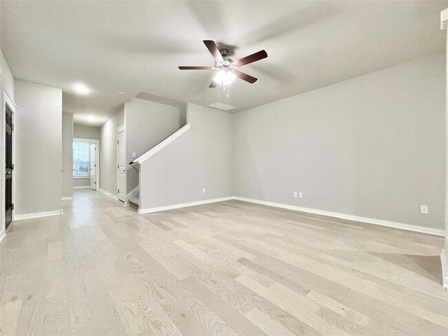 Building Photo - 2415 Lakey Cv