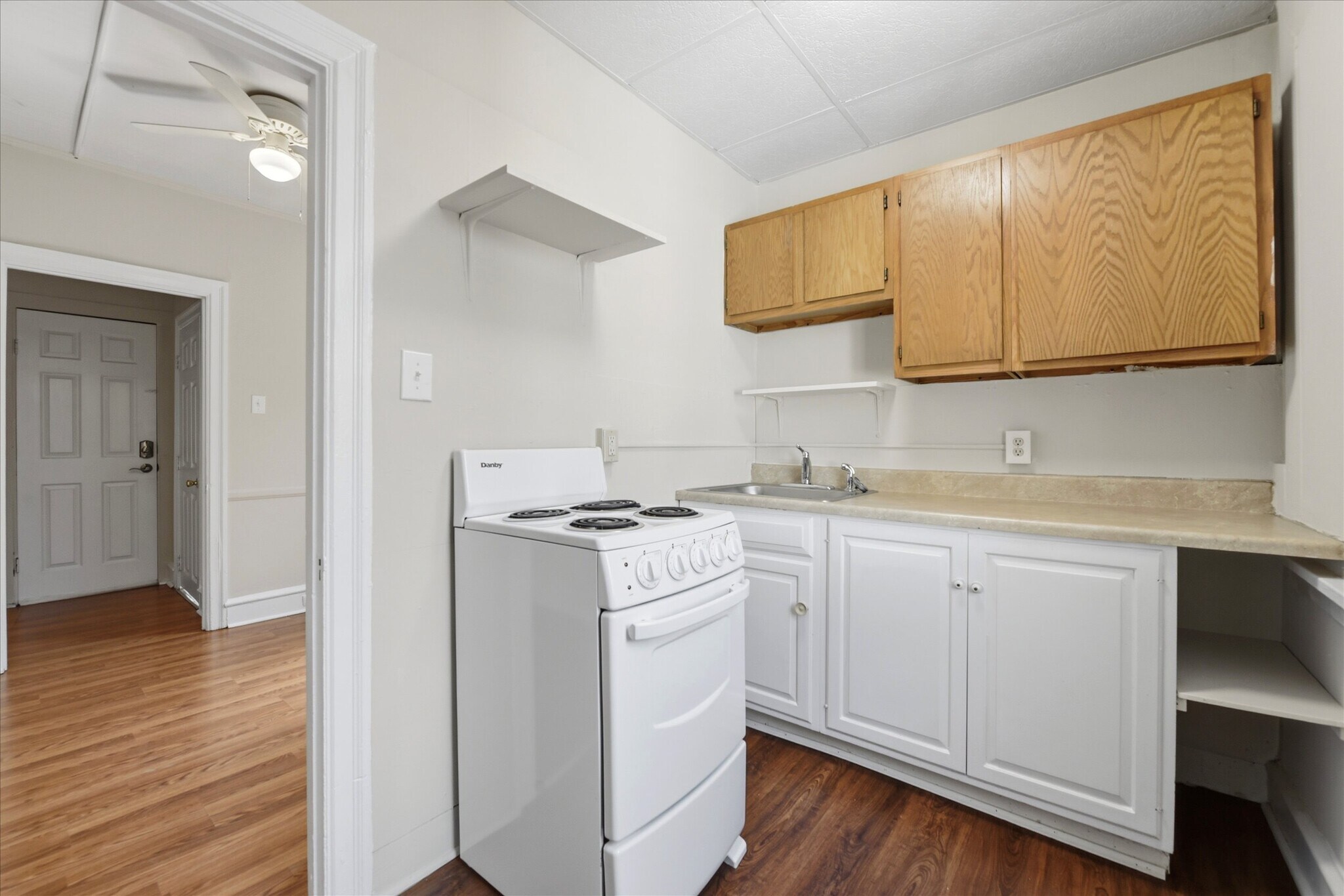 Building Photo - 4 Gay St