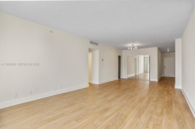 Building Photo - 3000 S Ocean Dr