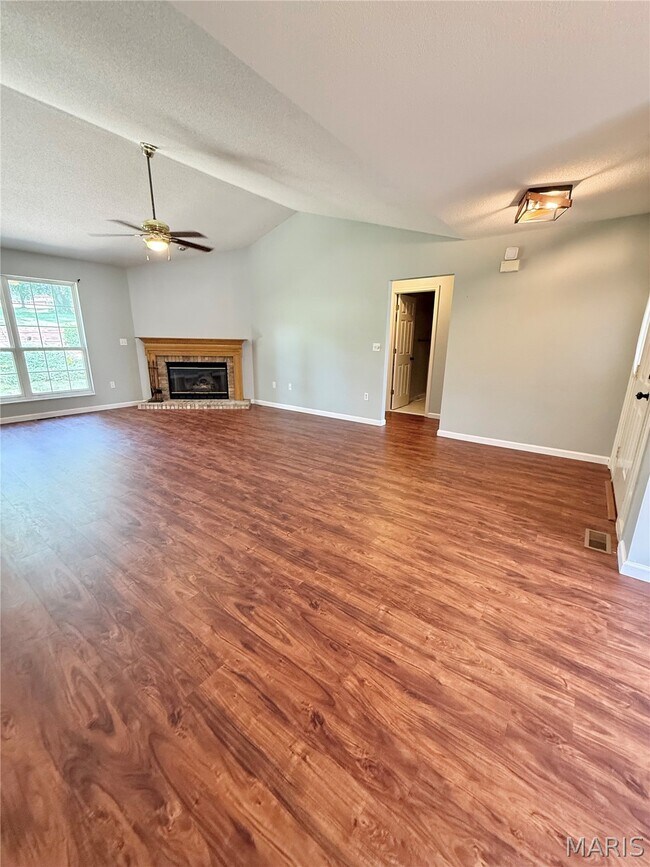 Building Photo - 3241 Tanglebrook Dr