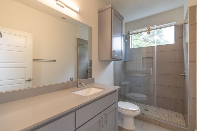 Building Photo - 7301 Providence Ave