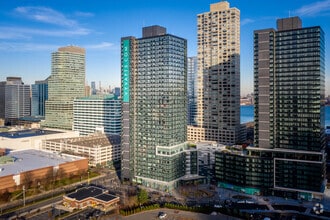 Building Photo - VYV North