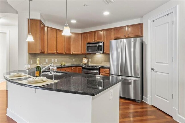 Building Photo - 200 River Vista Drive